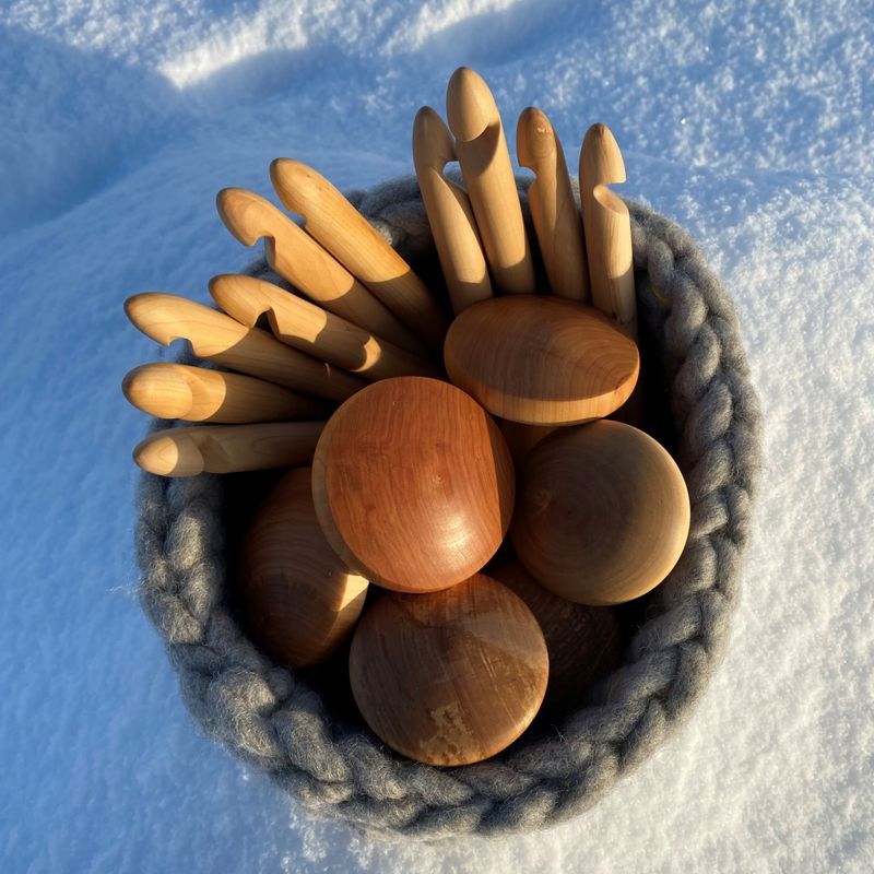 Håndlaget stoppesopp av epletre