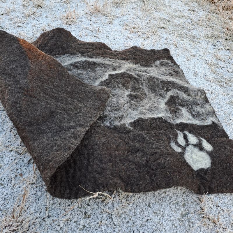 Hundeteppe stort mørkt