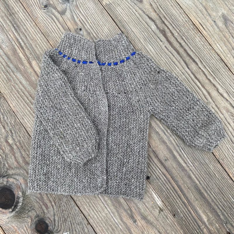 Strikkepakke - Nostalgisk babyjakke