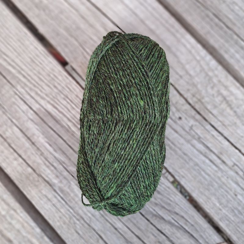 Gammel Selbu - Fargespunnet Blæset